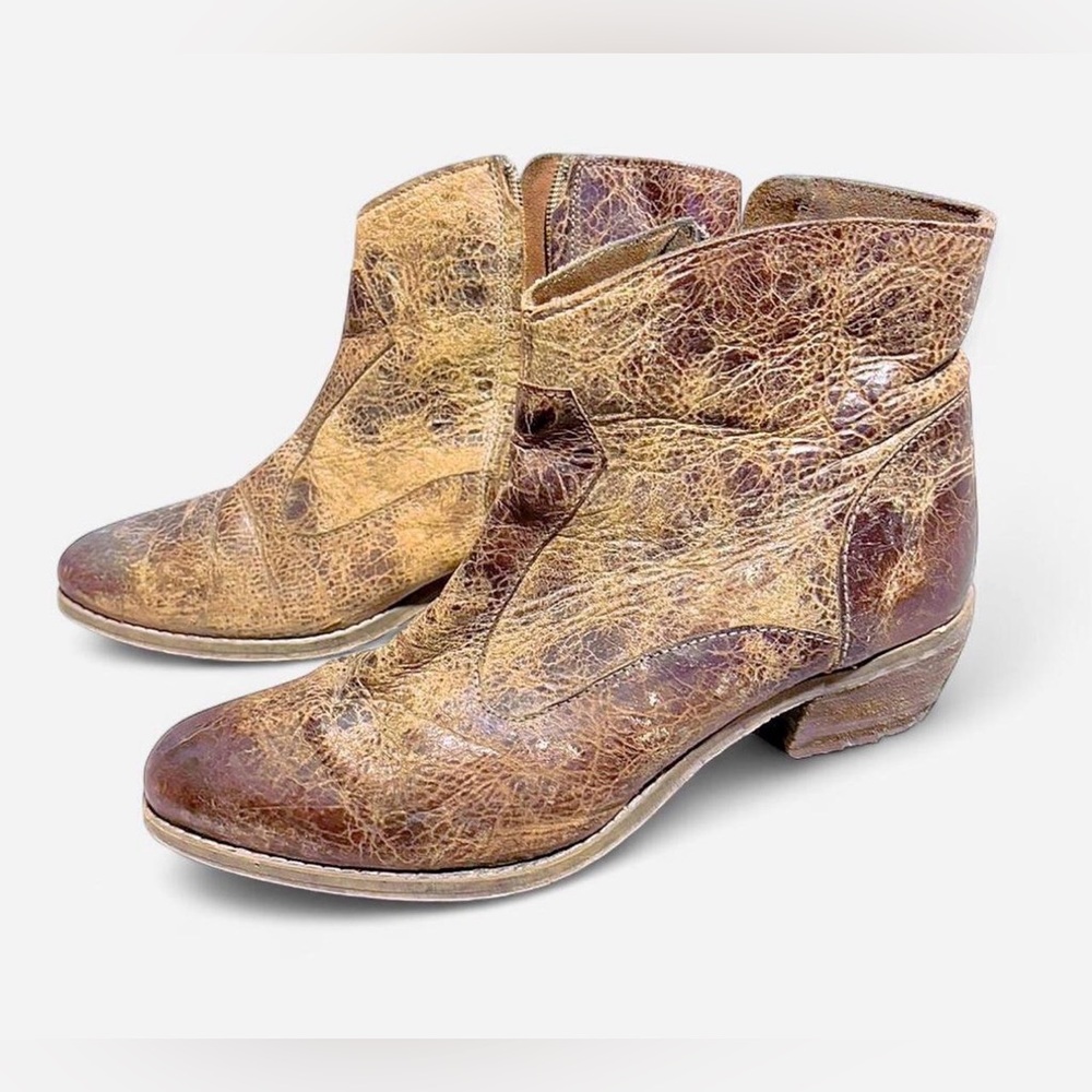 Diba Women’s Textured Brown Leather Ankle Booties